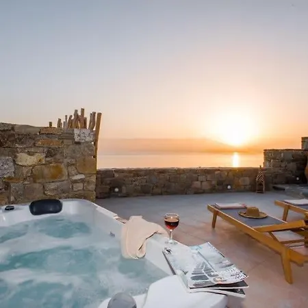 Romantic Mykonian Oasis With Jacuzzi & Sea View *