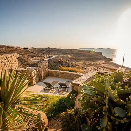 Romantic Mykonian Oasis With Jacuzzi & Sea View